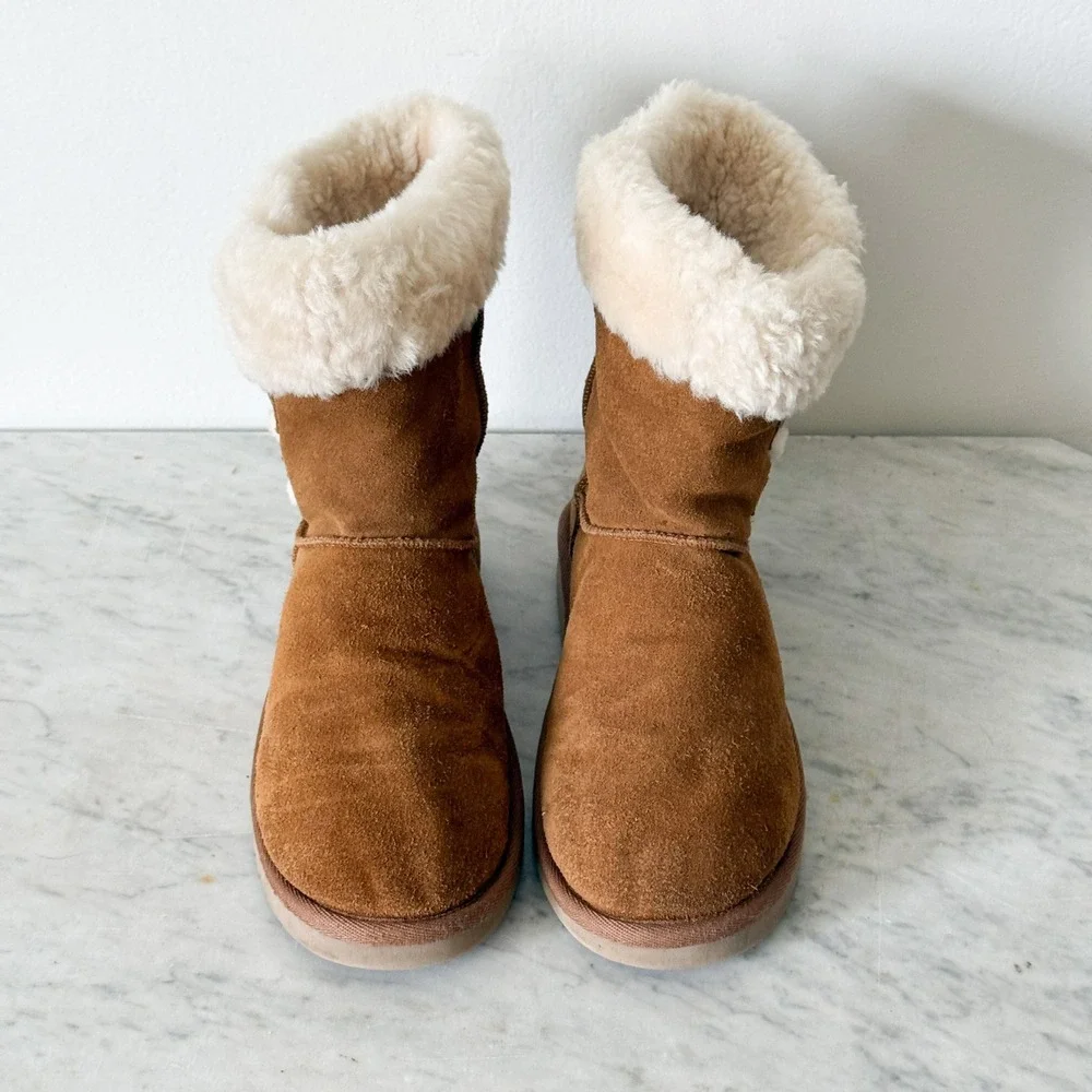 Koolaburra by UGG‎ Victoria Short Chestnut Suede Faux Fur Buckle Boots Womens 8